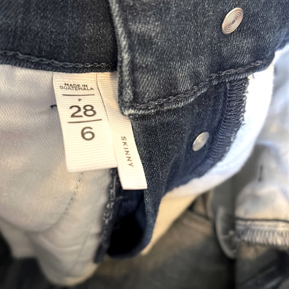 Ann Taylor LOFT Button Fly Hi Rise Petite Skinny Jeans - Picture 6 of 8